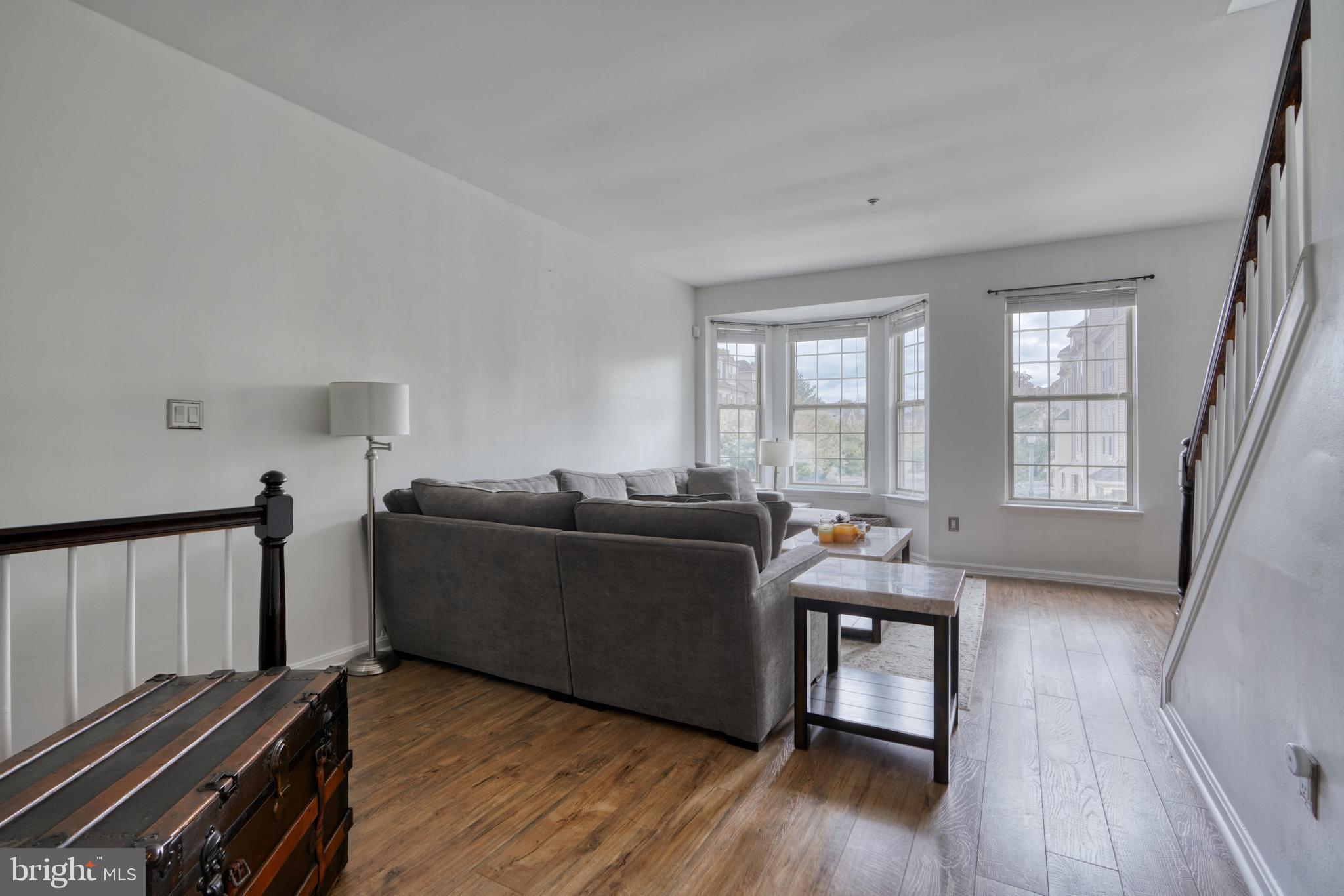 NEWTOWN - Residential