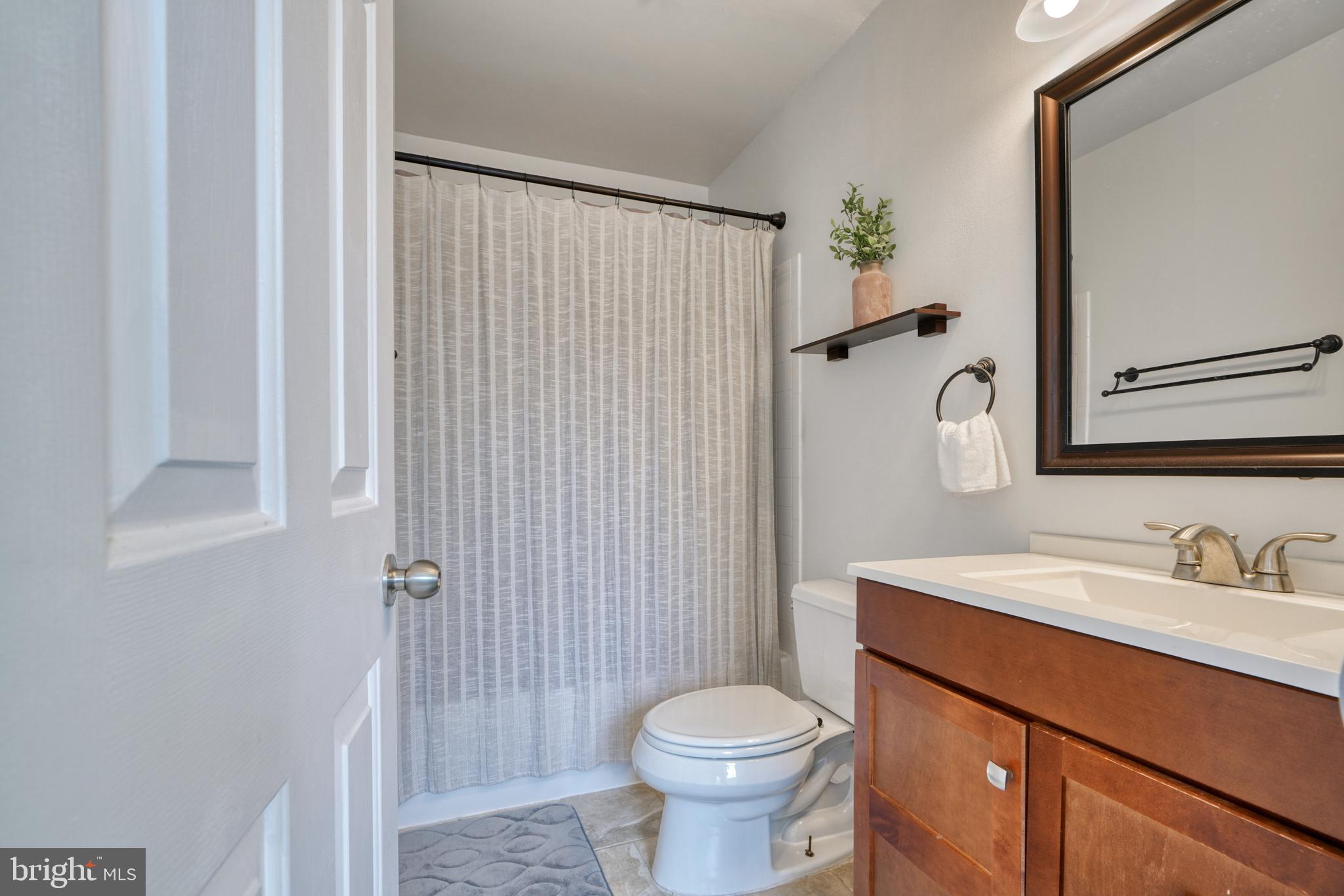 NEWTOWN - Residential