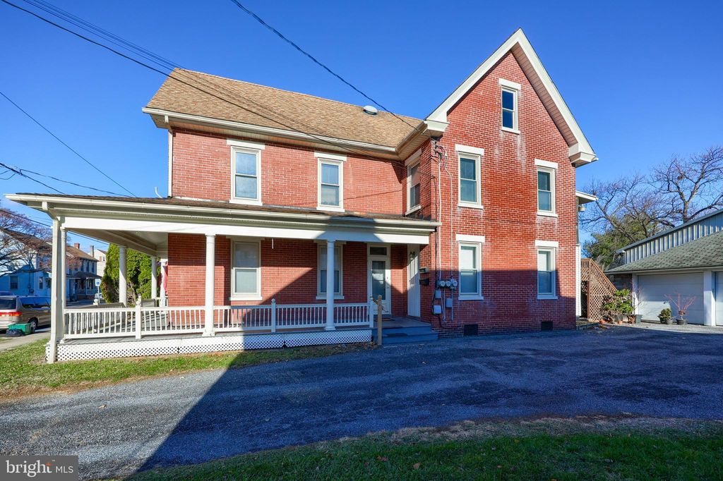 Photo of 139 S Grant Street, MANHEIM, PA 17545 (MLS # PALA2061504)