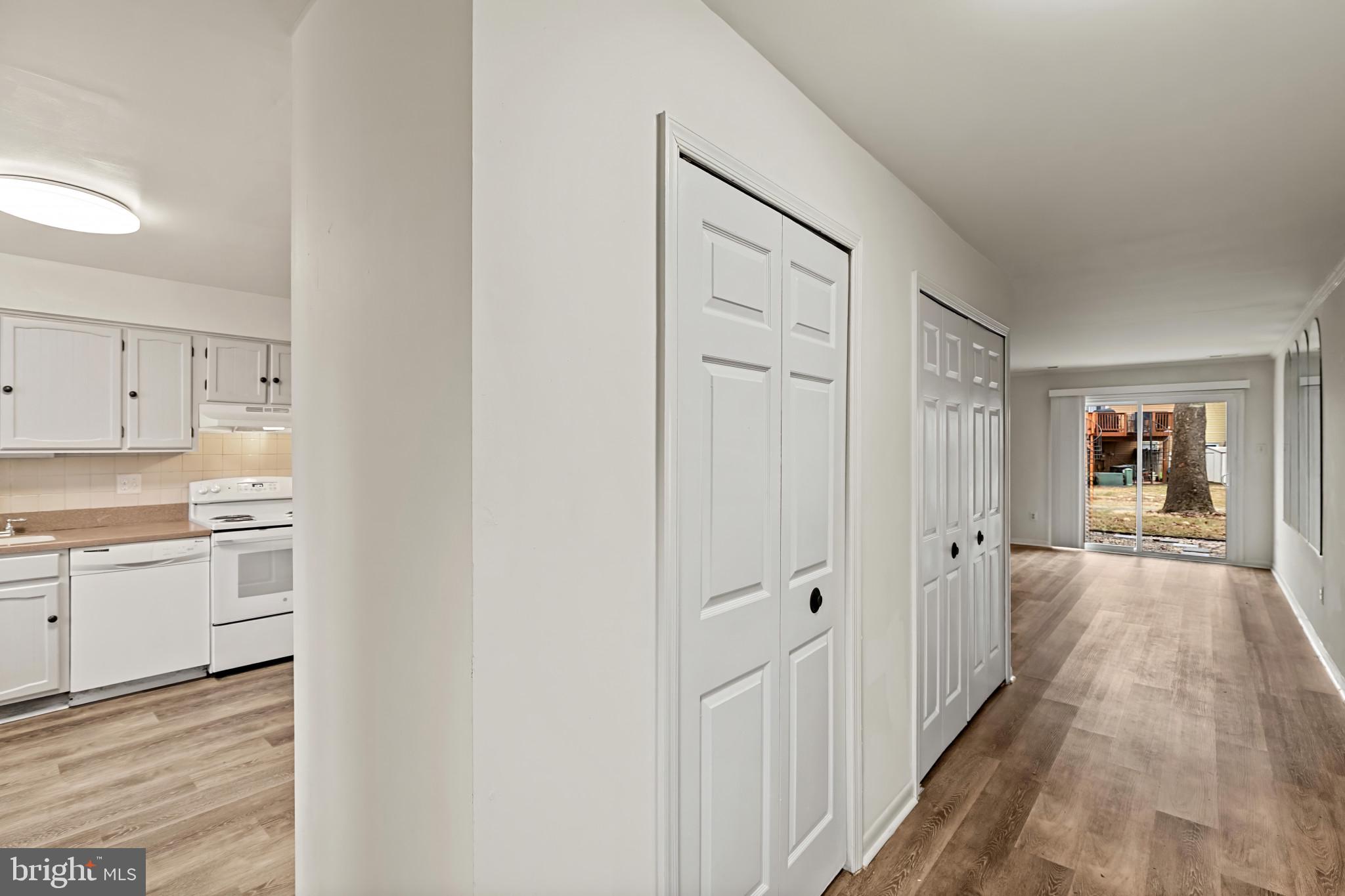 10 KETTLE COURT 7-6F