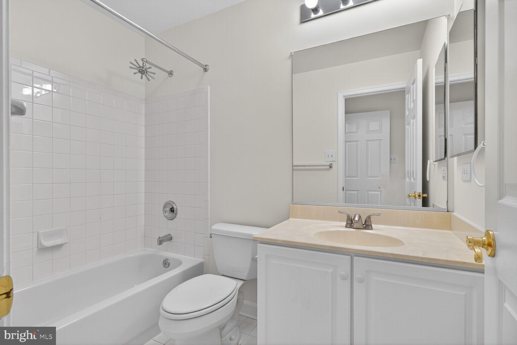 GOVERNORS RUN - Residential