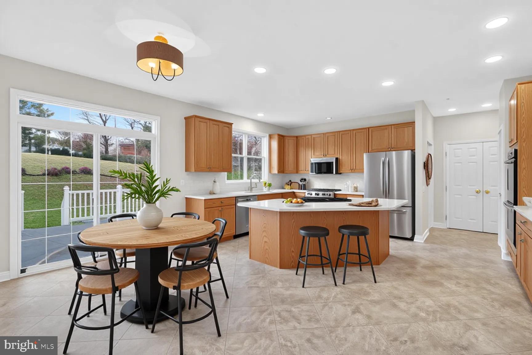 GOVERNORS RUN - Residential