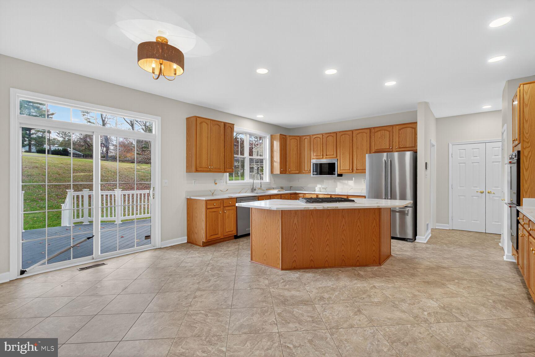 GOVERNORS RUN - Residential