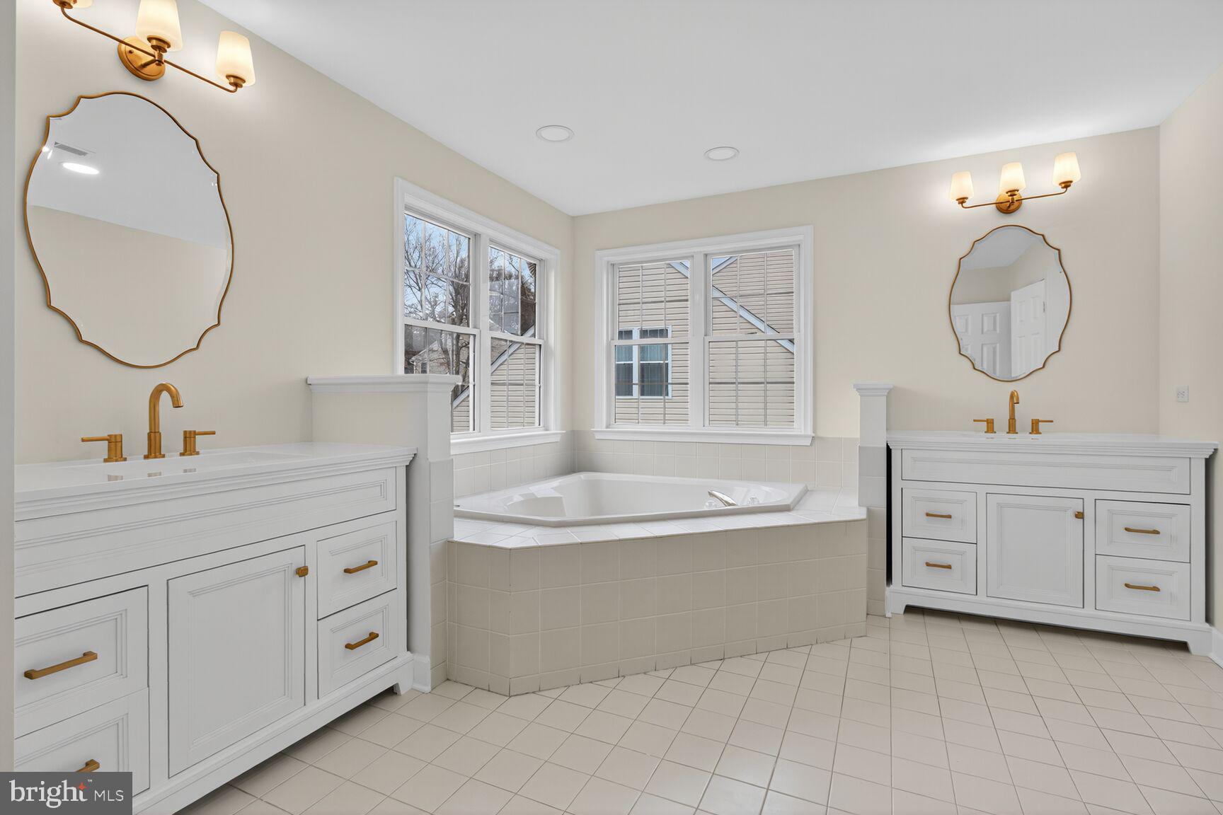 GOVERNORS RUN - Residential