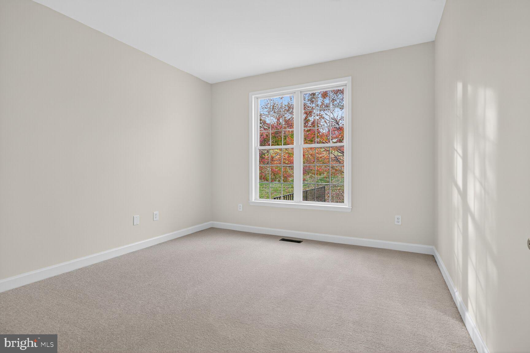 GOVERNORS RUN - Residential