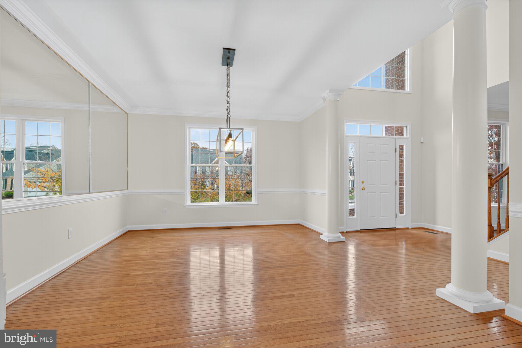 GOVERNORS RUN - Residential