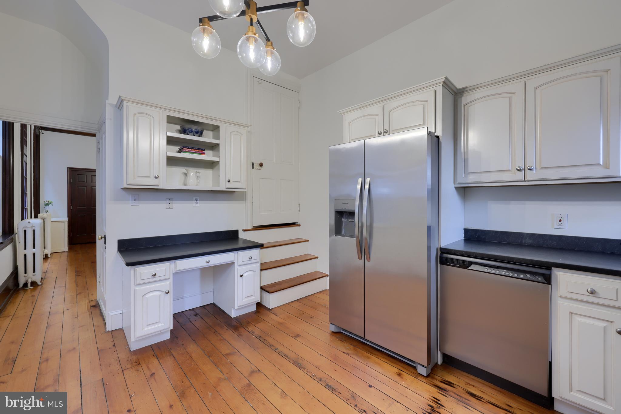 LANCASTER - Residential