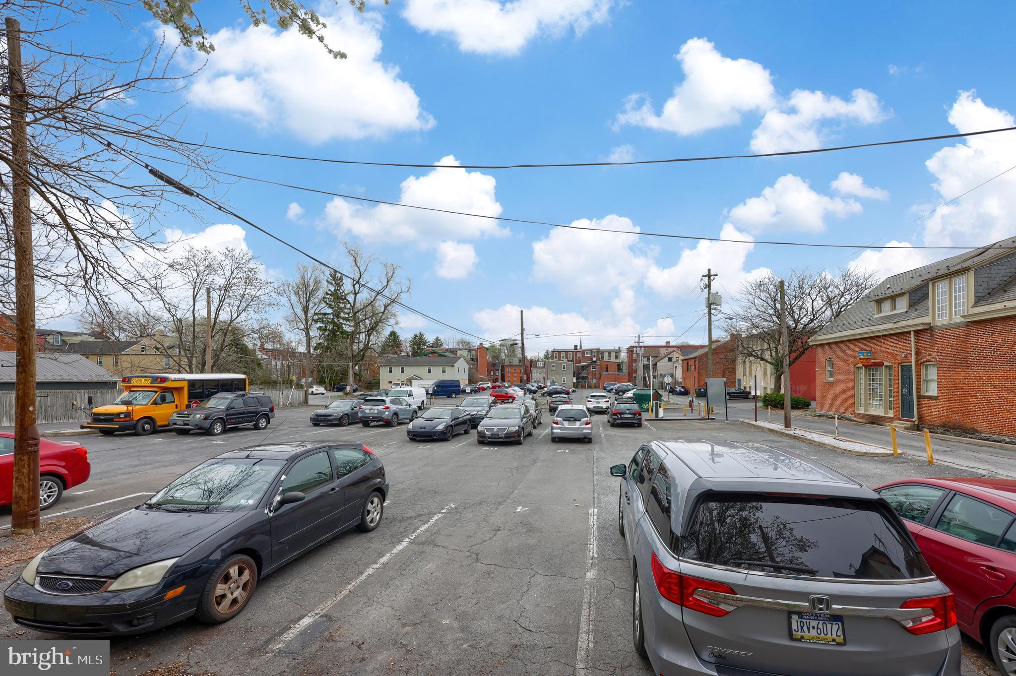 LANCASTER - Residential