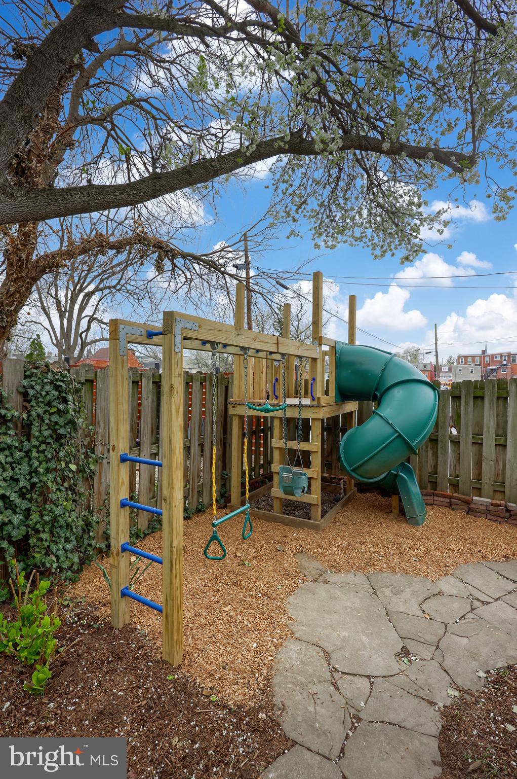 LANCASTER - Residential