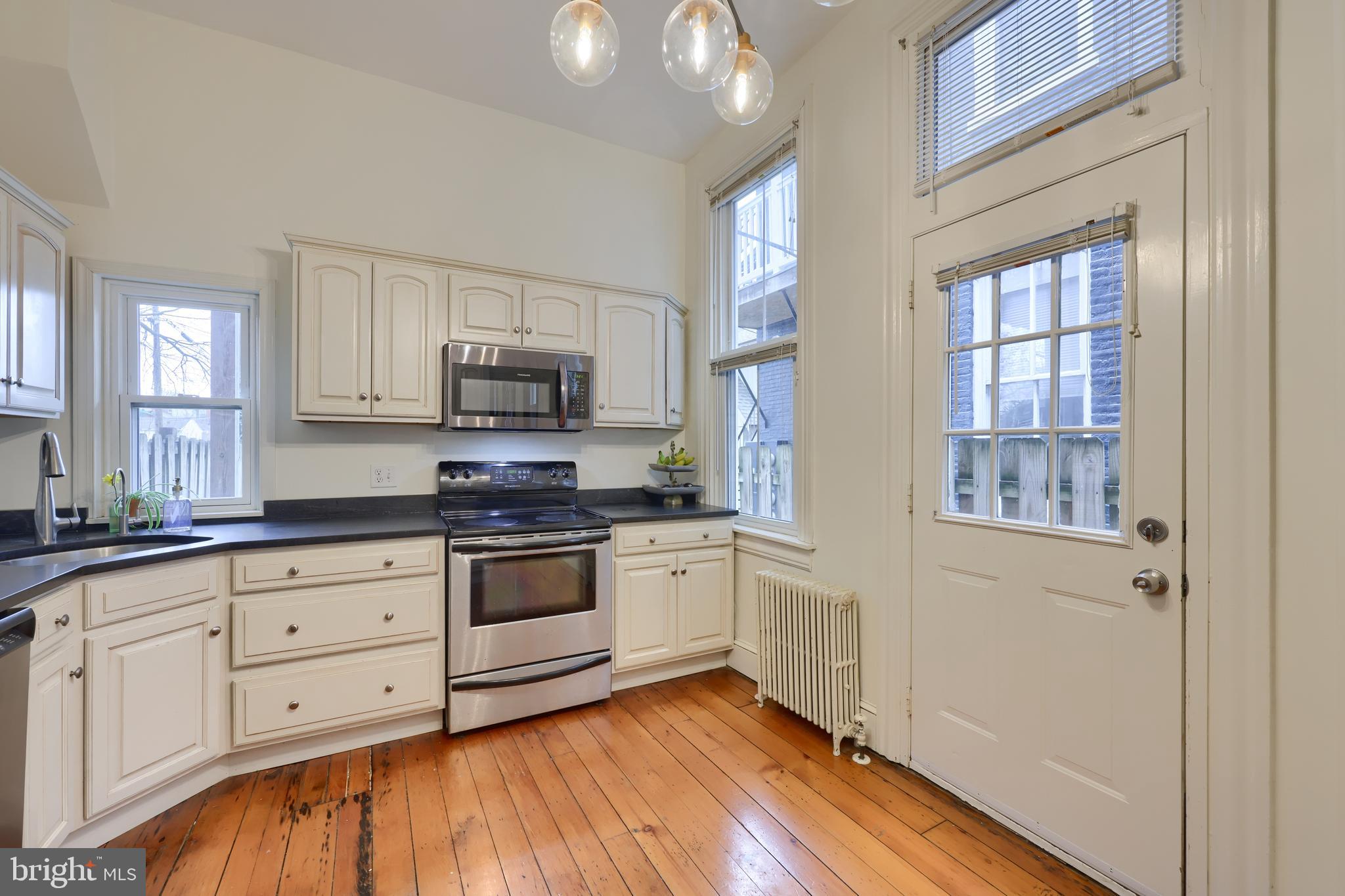 LANCASTER - Residential