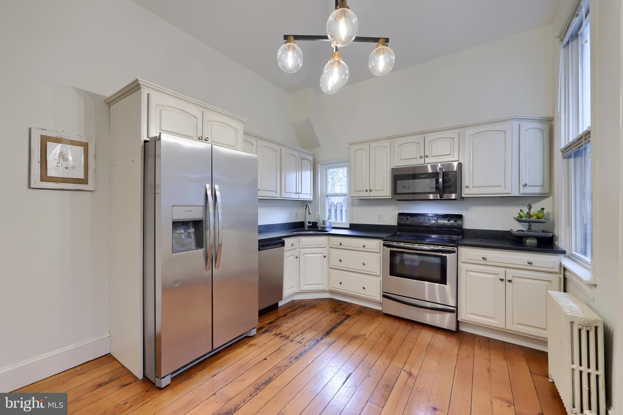 LANCASTER - Residential