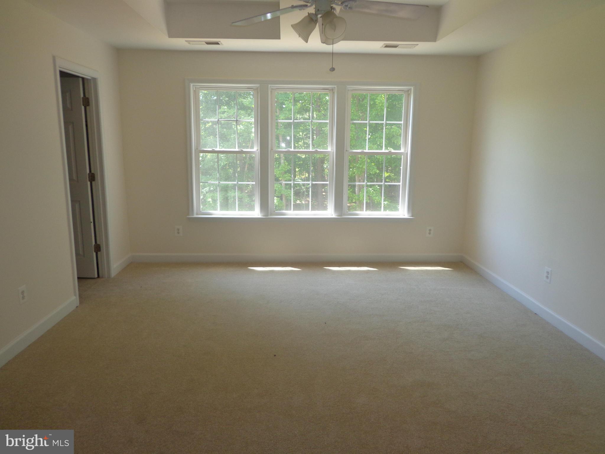 LAUREL RIDGE - Residential