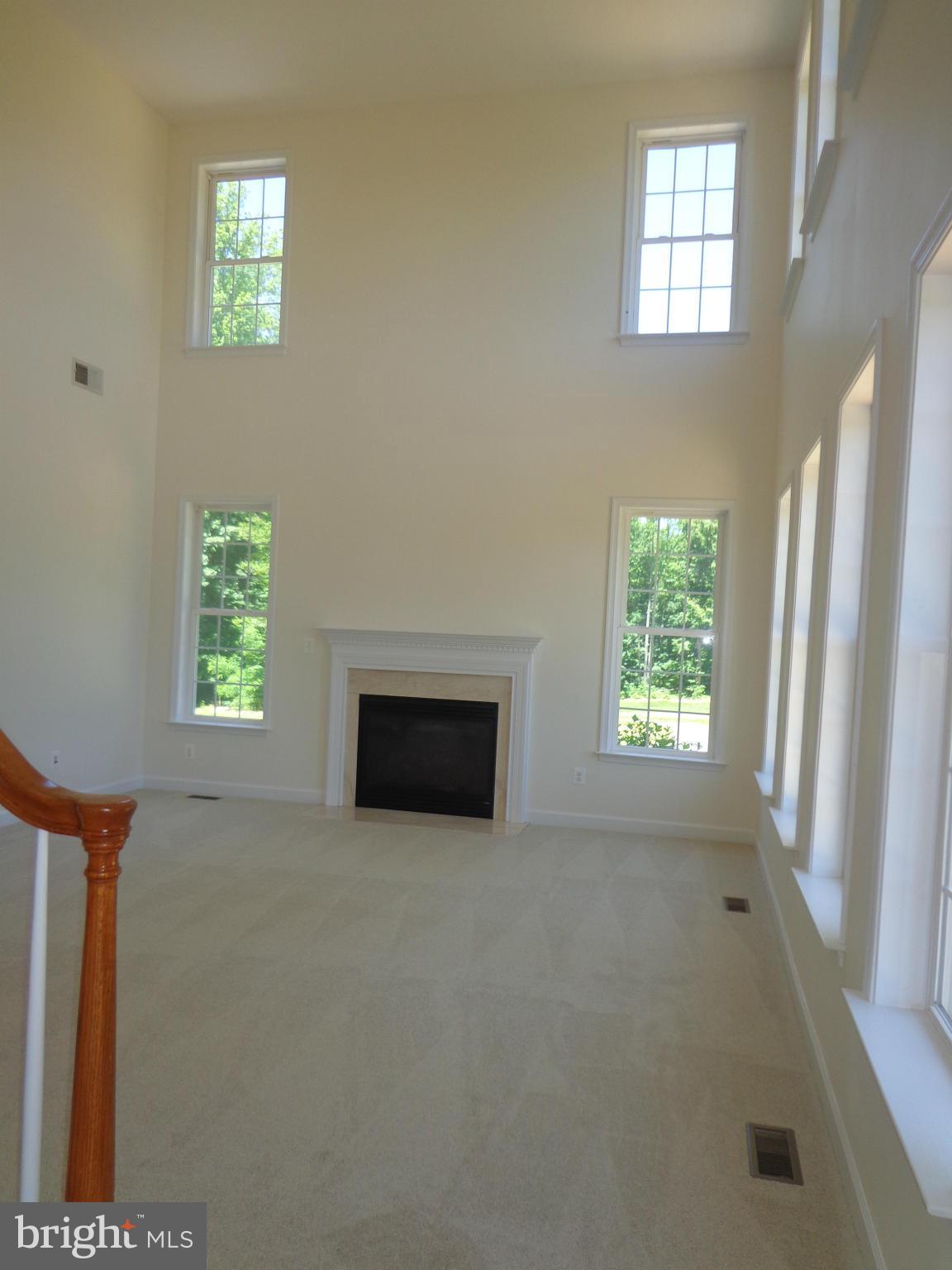 LAUREL RIDGE - Residential