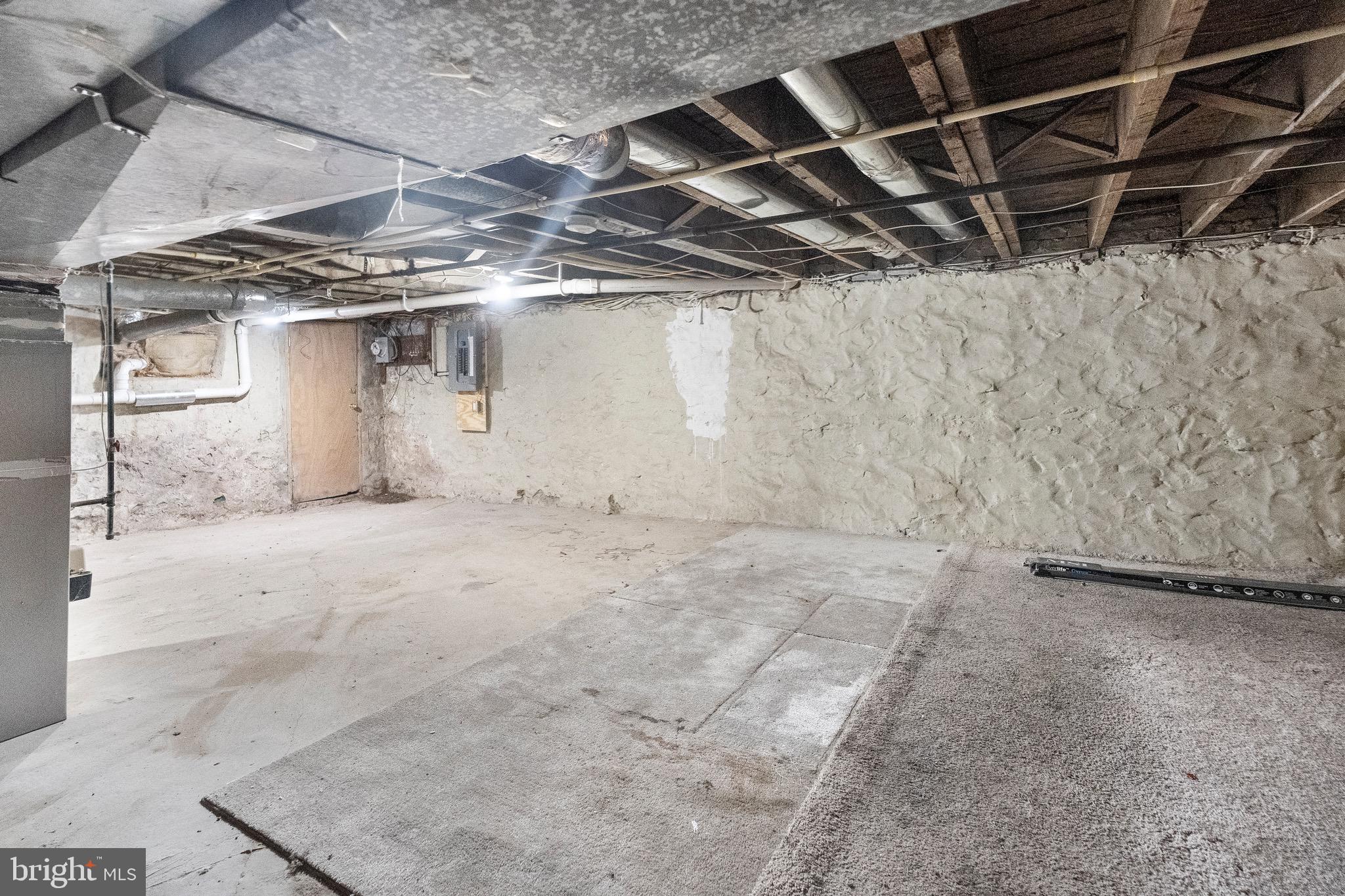 EDMONDSON - Residential Lease