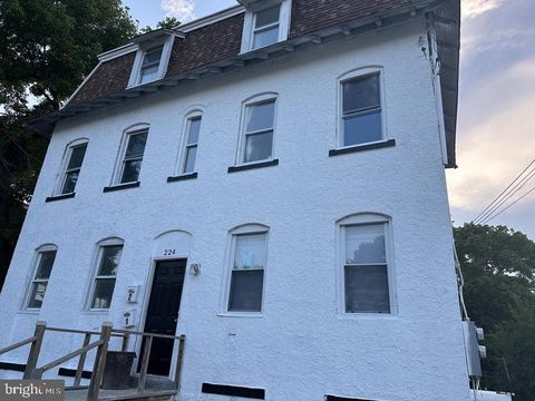224 E 24TH STREET CHESTER PA 19013