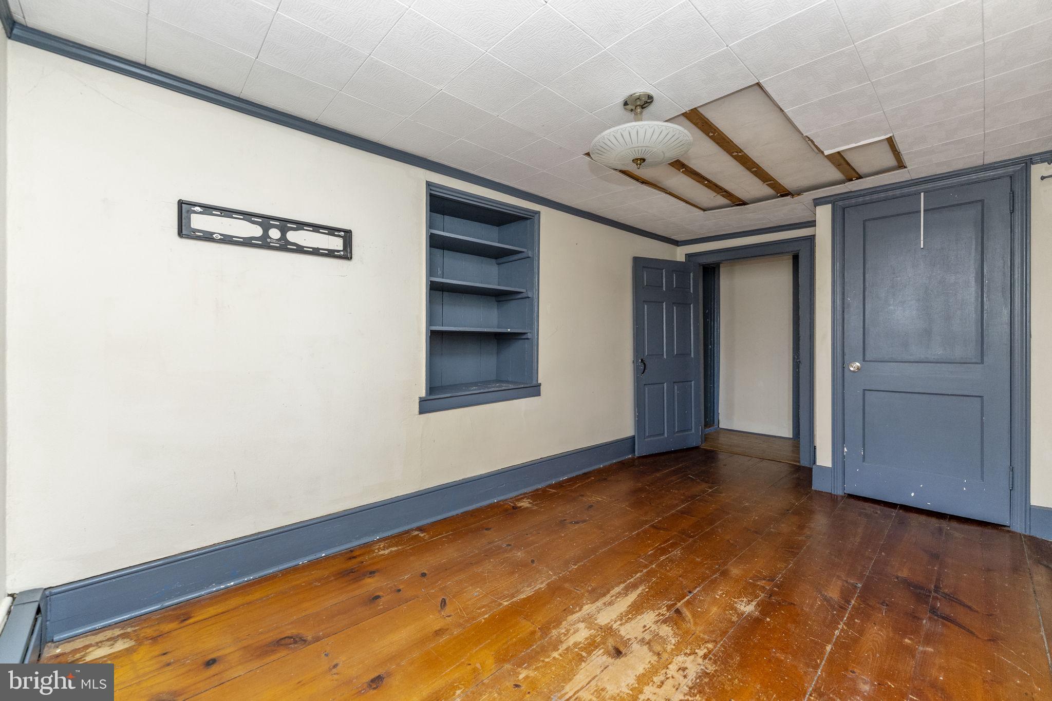 NONE AVAILABLE - Land