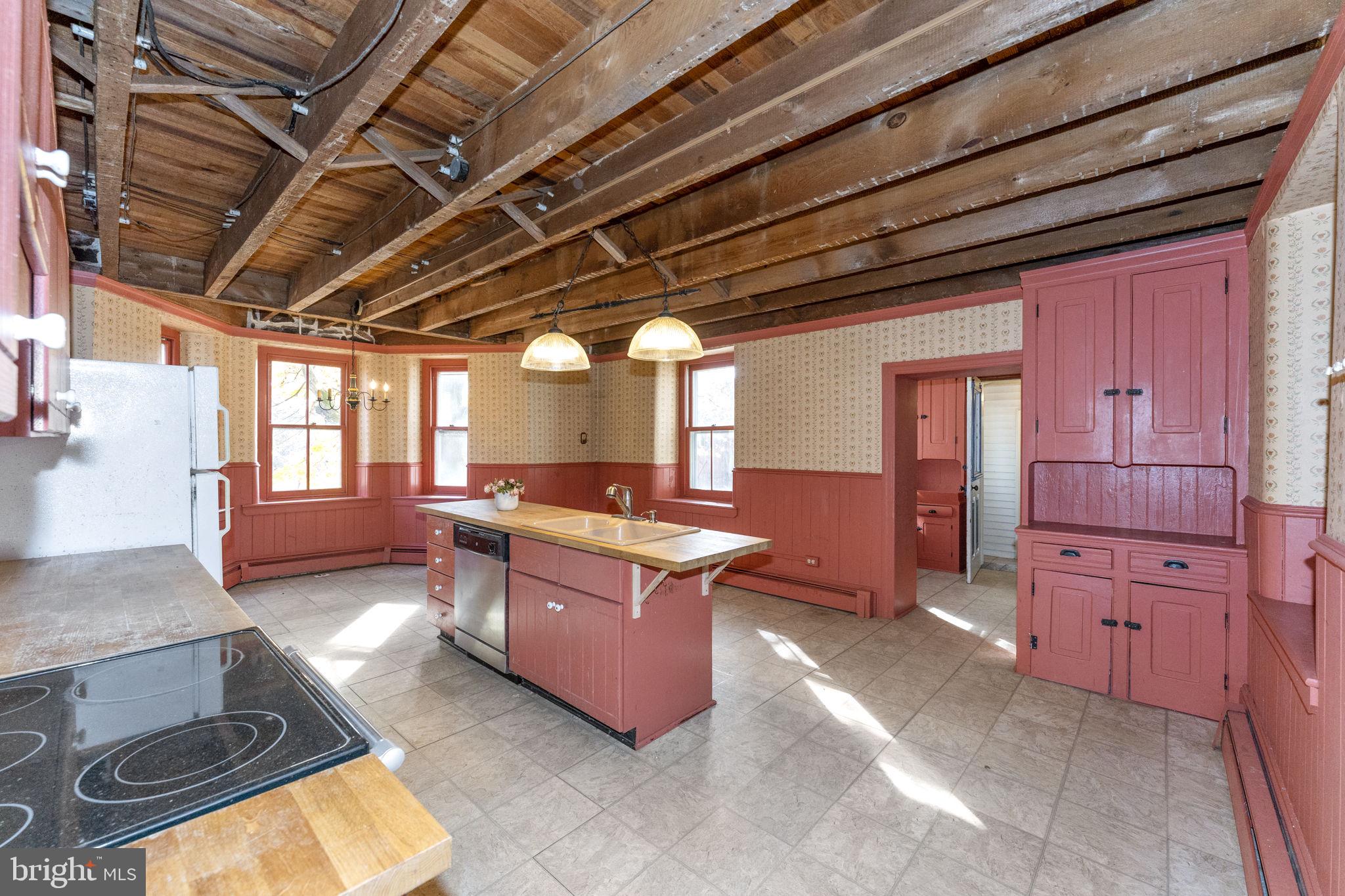 NONE AVAILABLE - Land