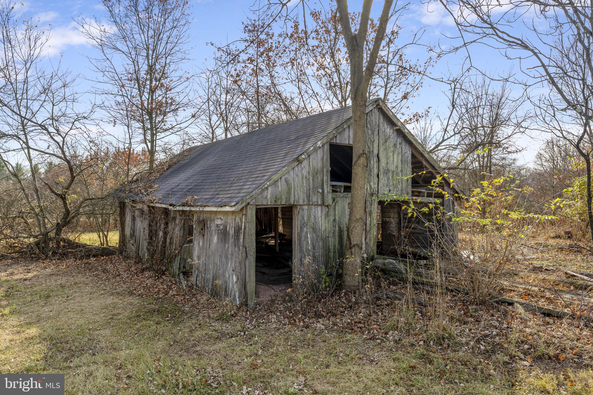 NONE AVAILABLE - Land