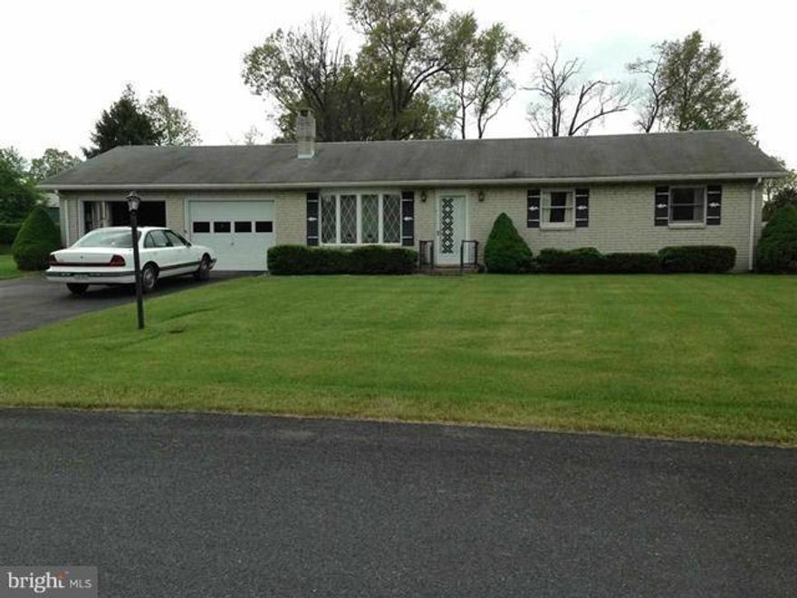 ALL BRICK RANCHER NESTLED ON OVER HALF ACRE W/MANICURED LAWN *PLENTY OF ROOM TO ROAM*GREAT ESTABLISHED NEIGHBORHOOD*PUBLIC UTILITIES*HARDWOOD FLOORS UNDER THE CARPET*LOWER LEVEL HAS A FAMILY ROOM W/FIREPLACE FOR THOSE COZY COLD WINTER NIGHTS*INCLUDES ALL APPLIANCES*GREAT LOCATION FOR MARYLAND COMMUTERS OR SHIPPENSBURG* EASY ACCESS TO 81* PRICED TO SELL* INCLUDES HOME WARRANTY