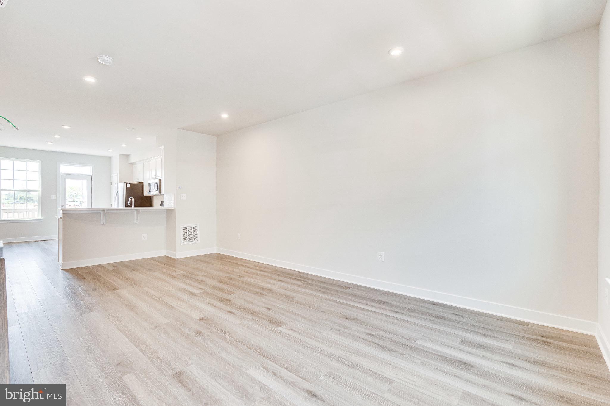 FOSTER'S GLEN - Residential Lease