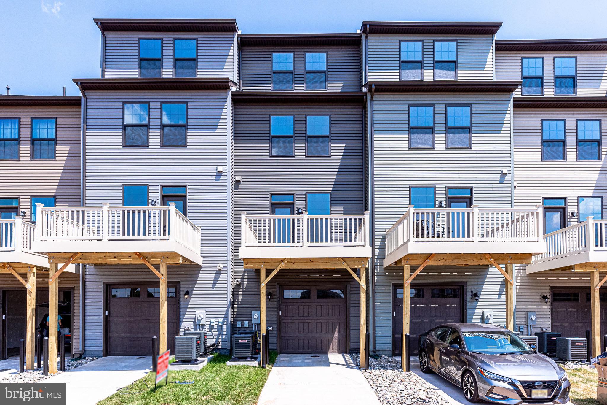 FOSTER'S GLEN - Residential Lease