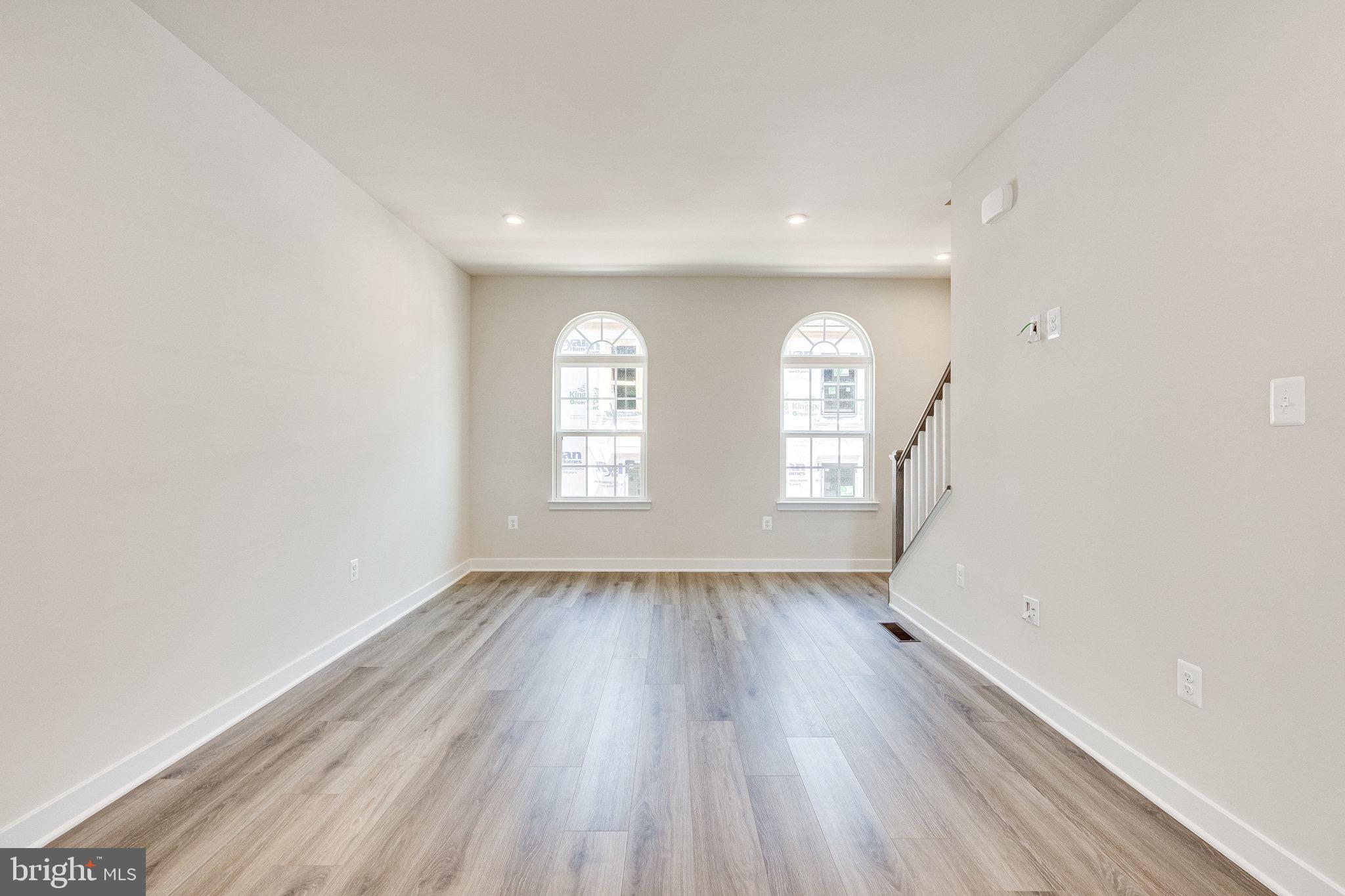 FOSTER'S GLEN - Residential Lease