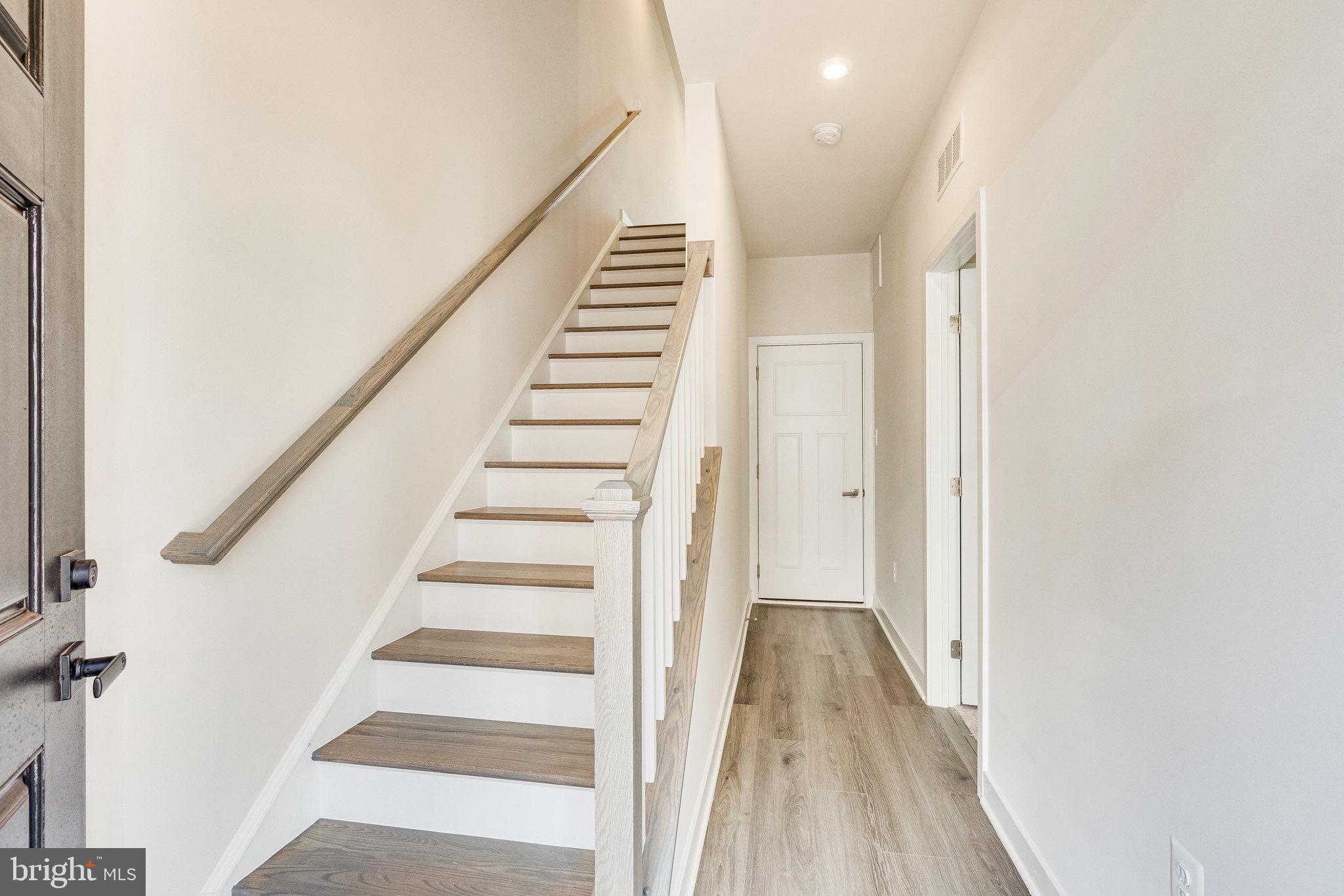 FOSTER'S GLEN - Residential Lease