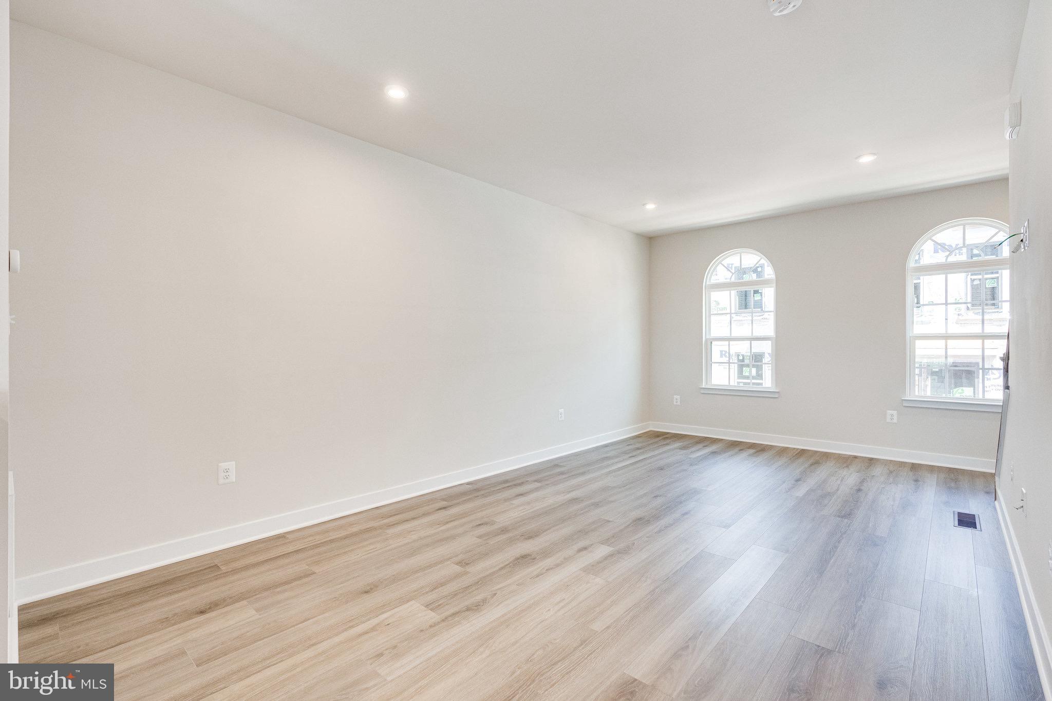 FOSTER'S GLEN - Residential Lease