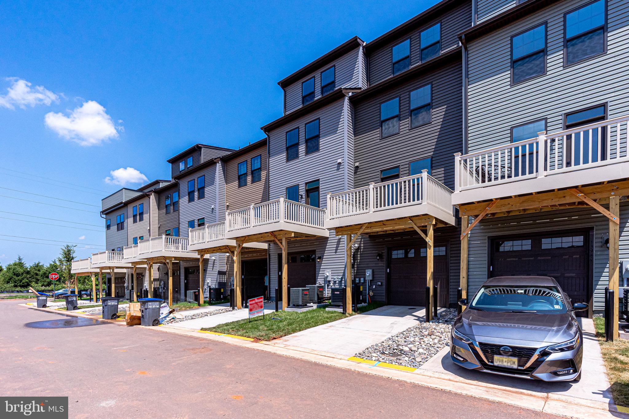 FOSTER'S GLEN - Residential Lease