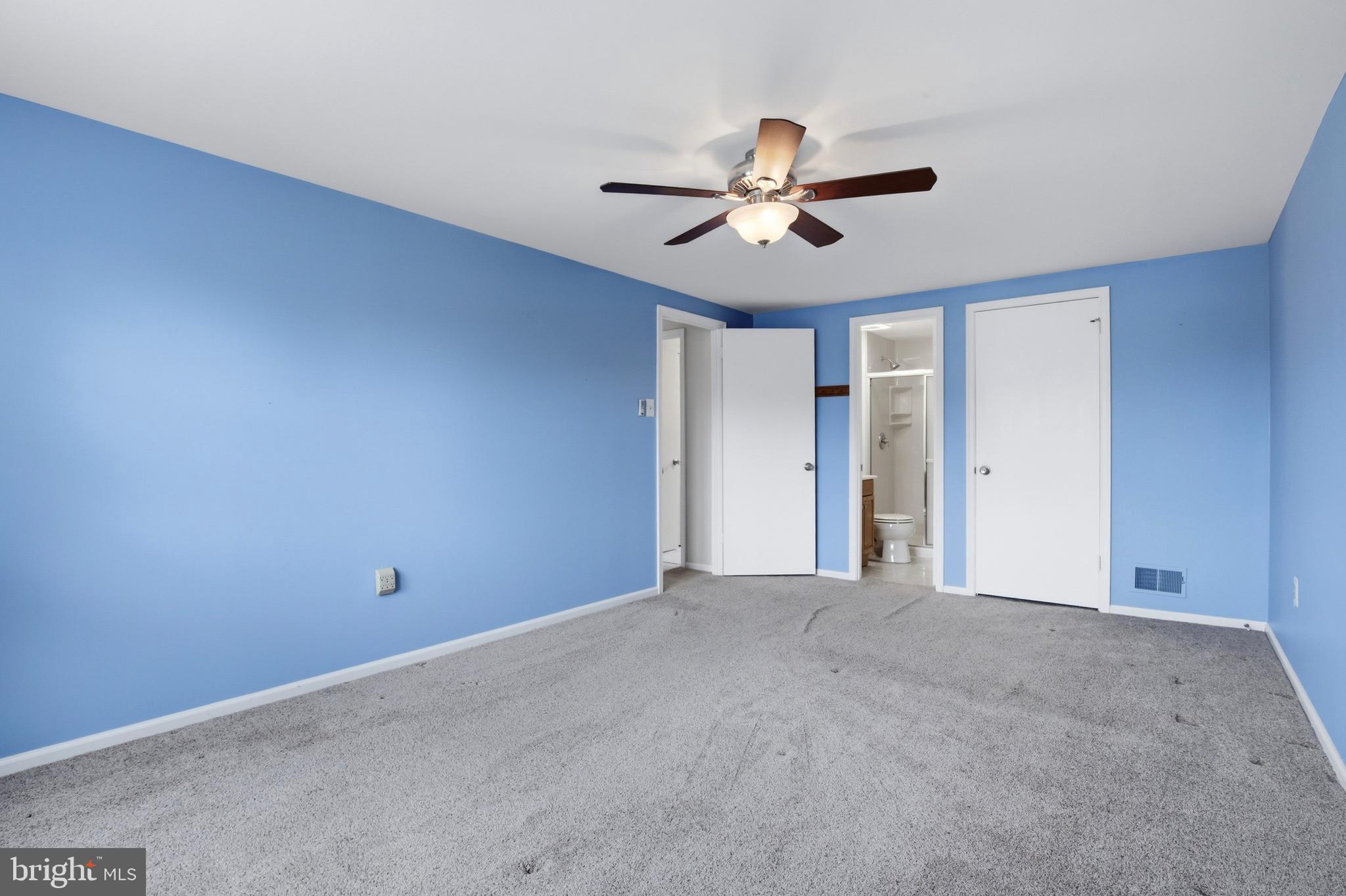 VILLAGE BROOK ESTS - Residential