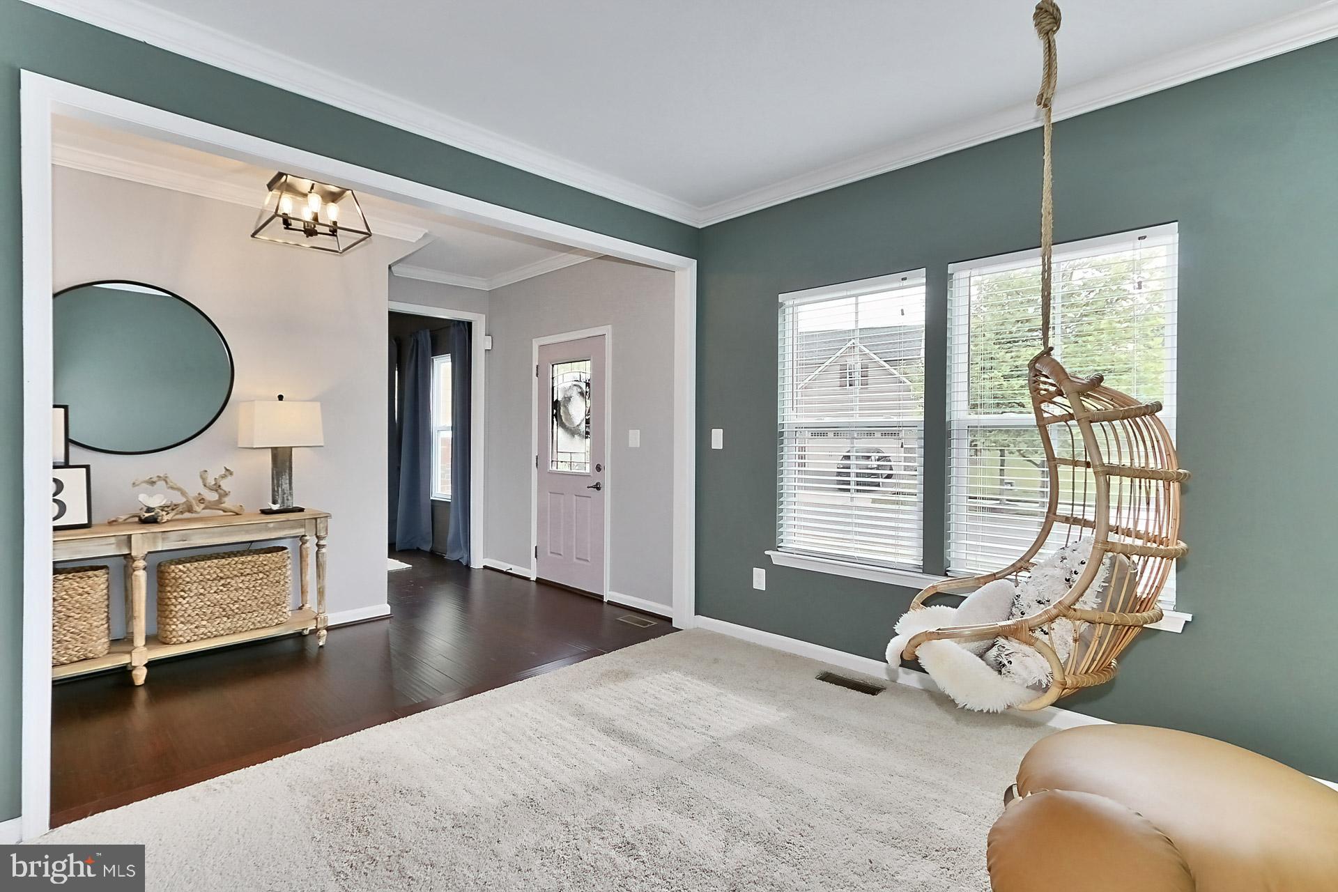 LOVETTSVILLE TOWN CENTER - Residential