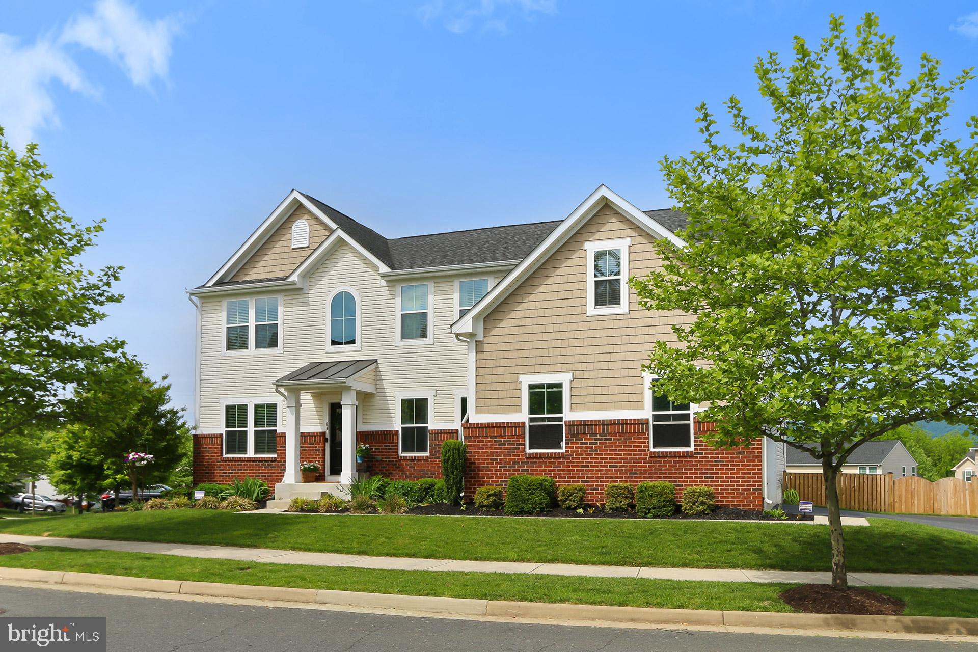 LOVETTSVILLE TOWN CENTER - Residential