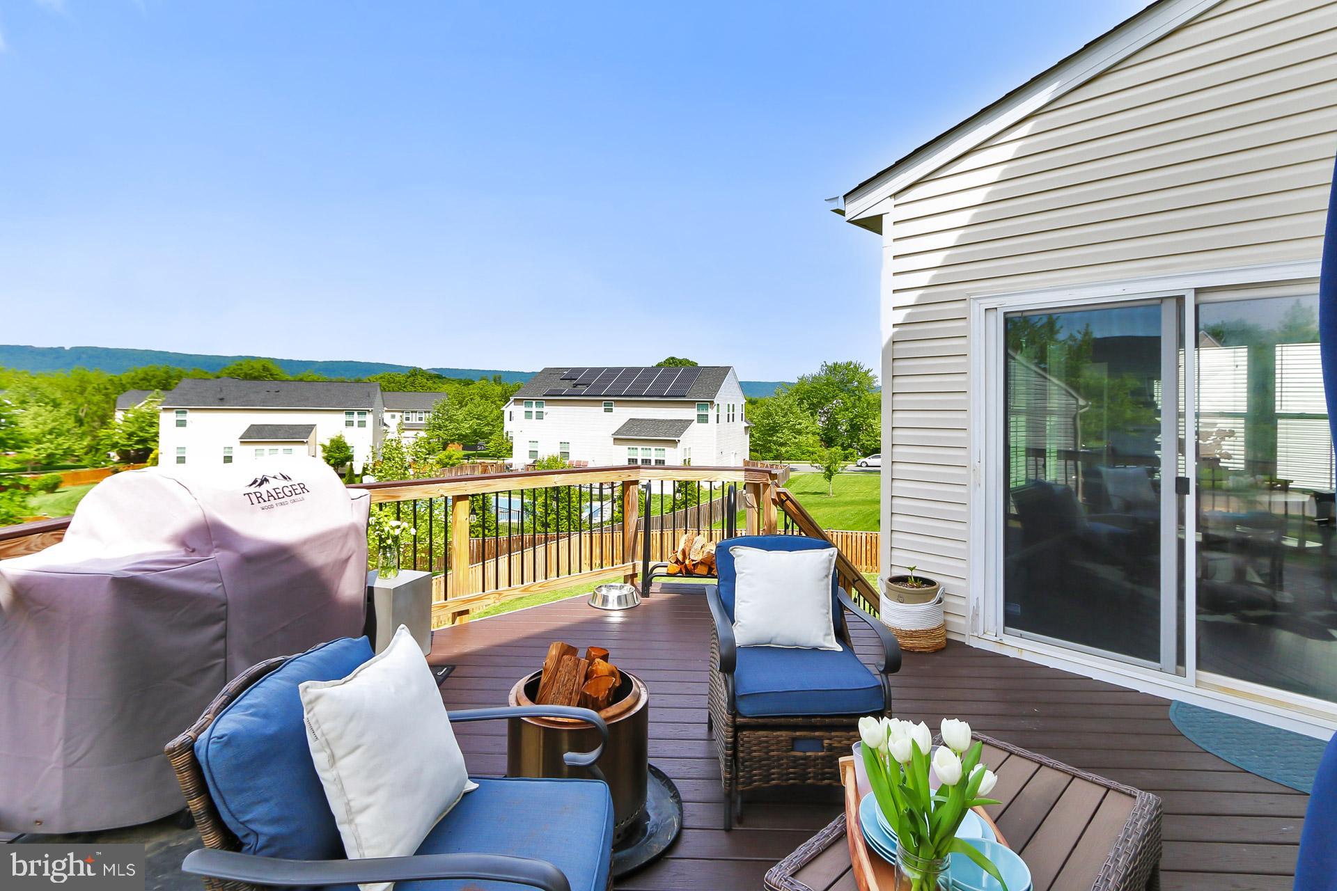 LOVETTSVILLE TOWN CENTER - Residential