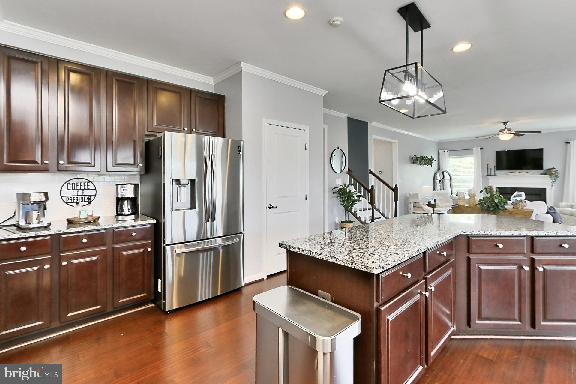 LOVETTSVILLE TOWN CENTER - Residential