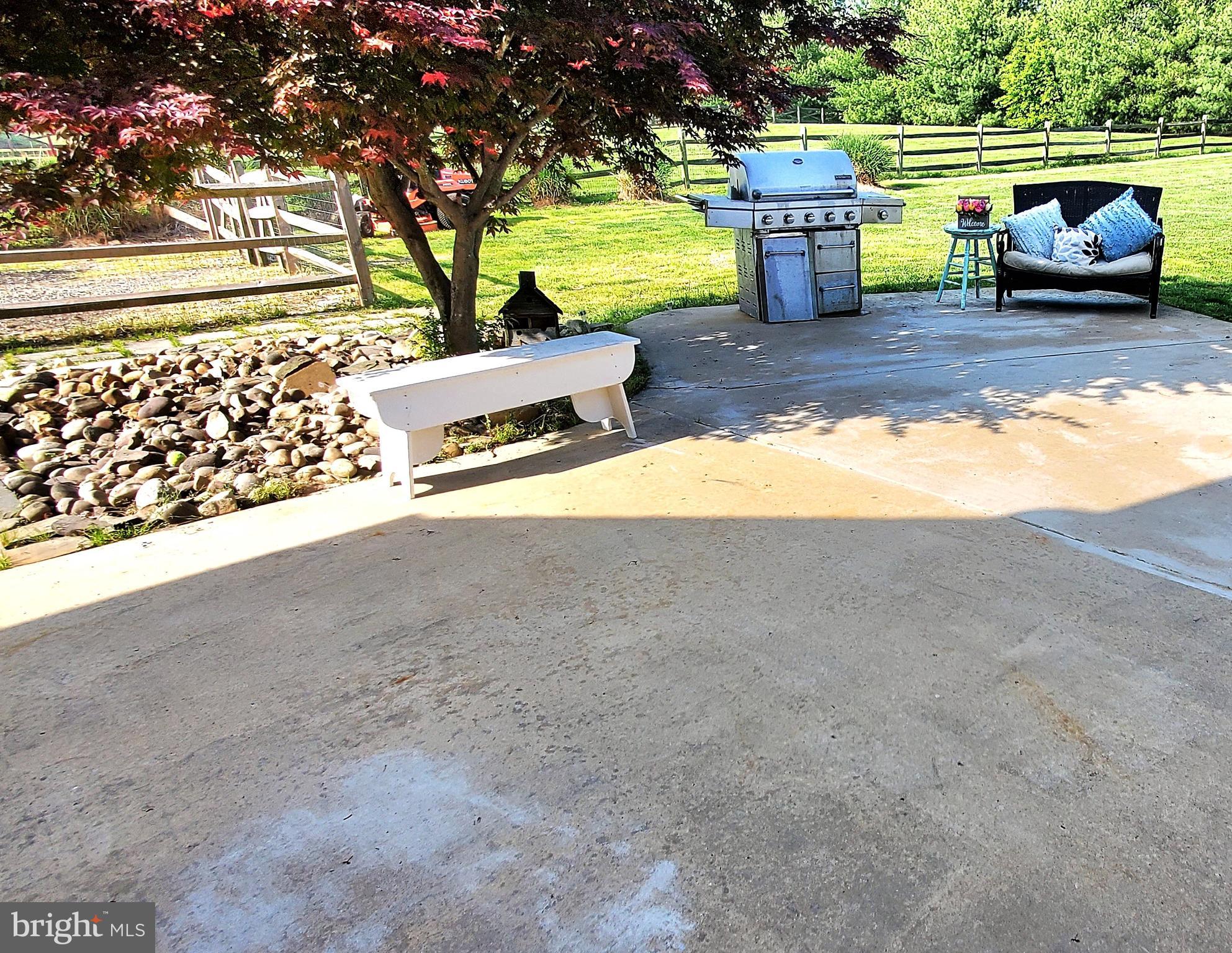 PELHAM MANOR - Residential