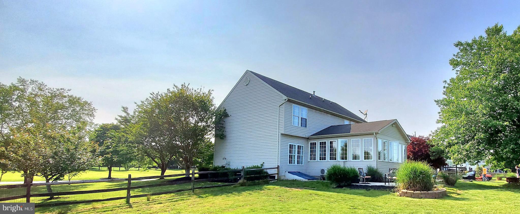 PELHAM MANOR - Residential