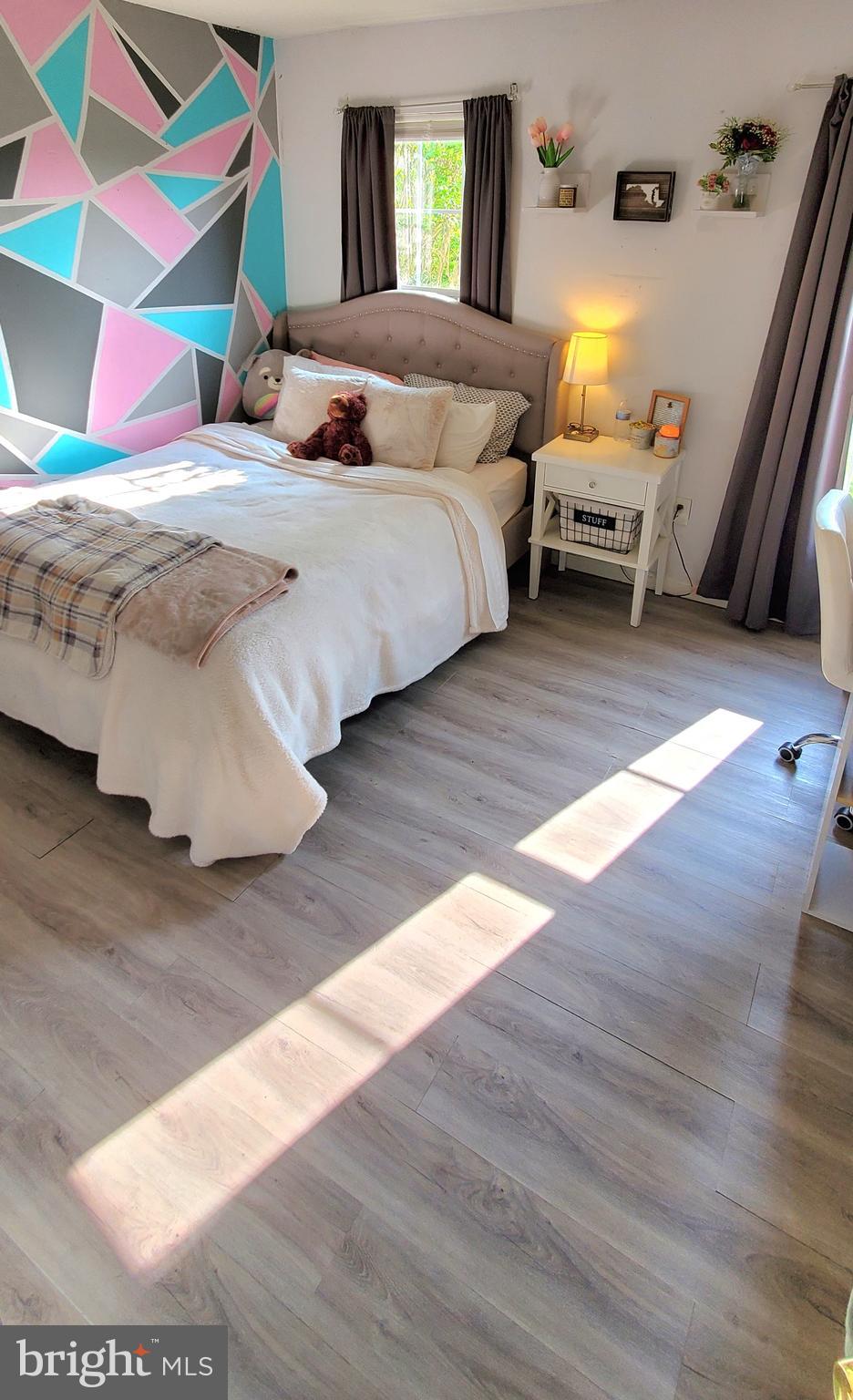 PELHAM MANOR - Residential