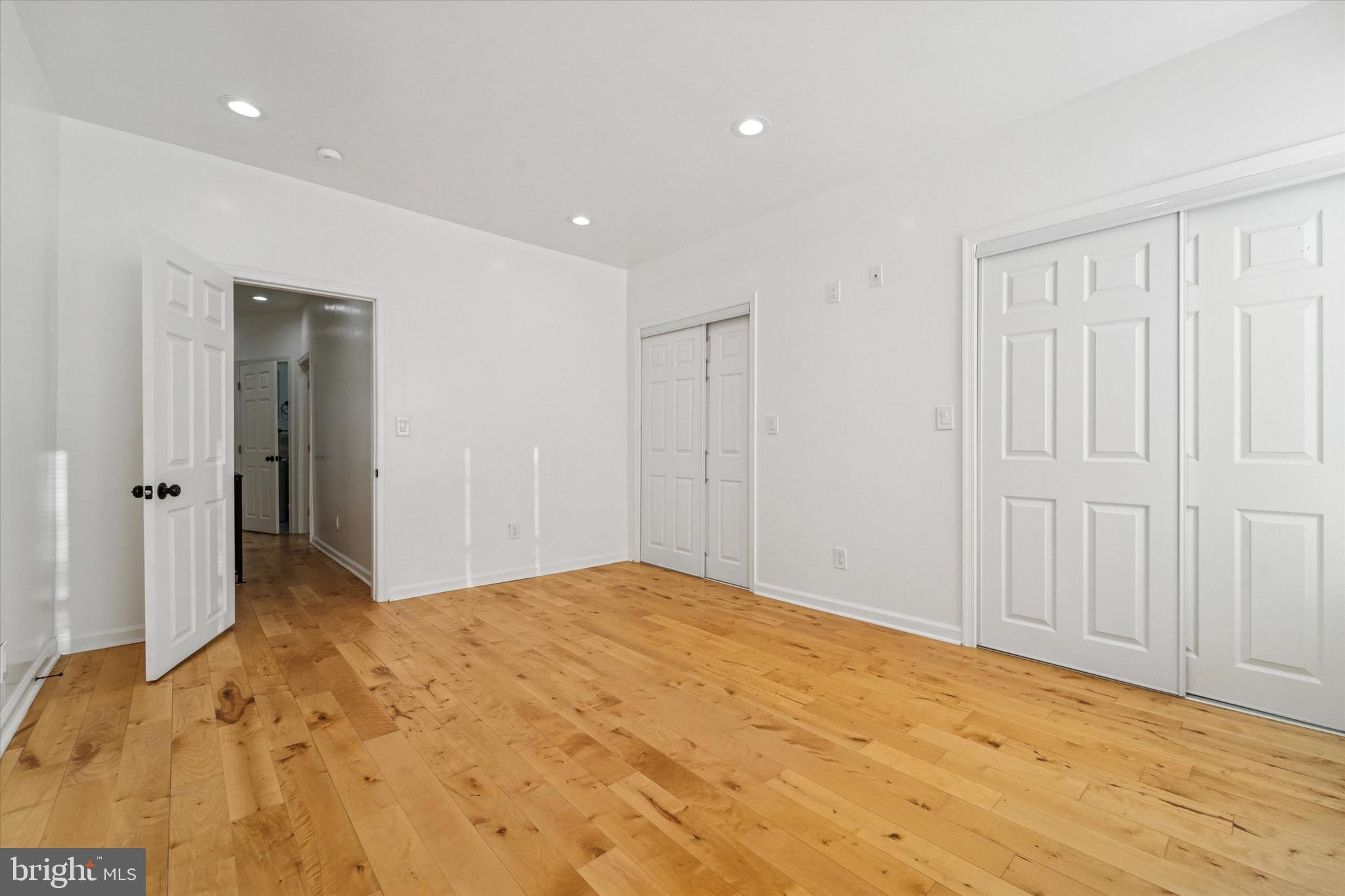 PORT RICHMOND - Residential