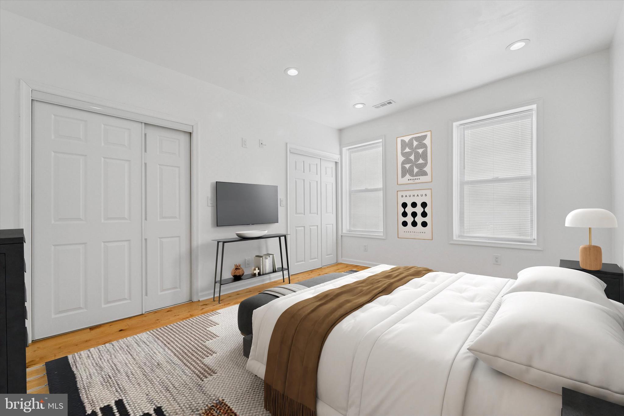 PORT RICHMOND - Residential