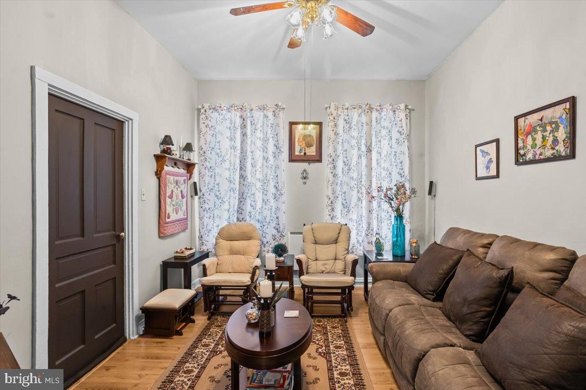 118 N PLUM