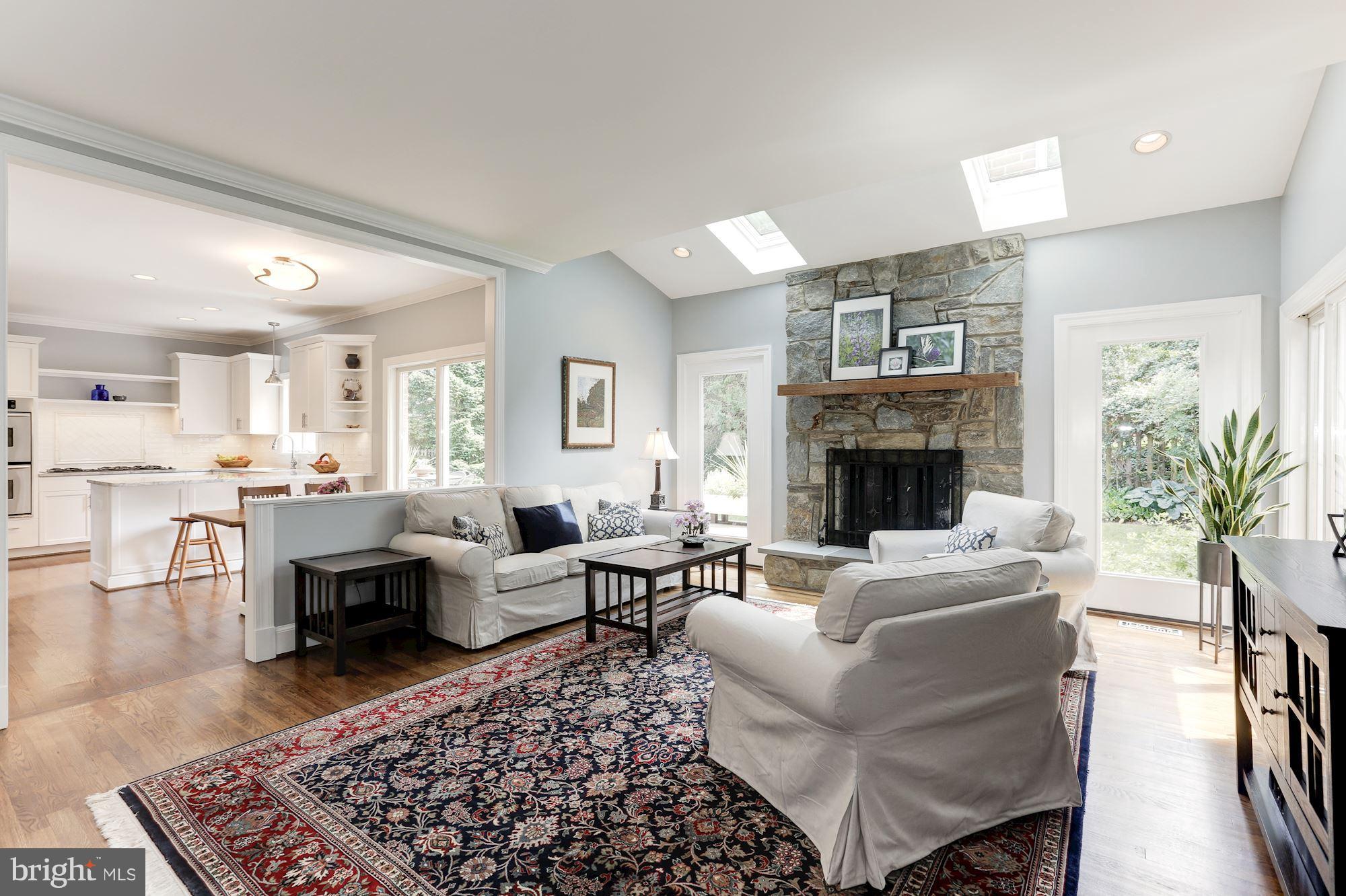 LYNWOOD - Residential