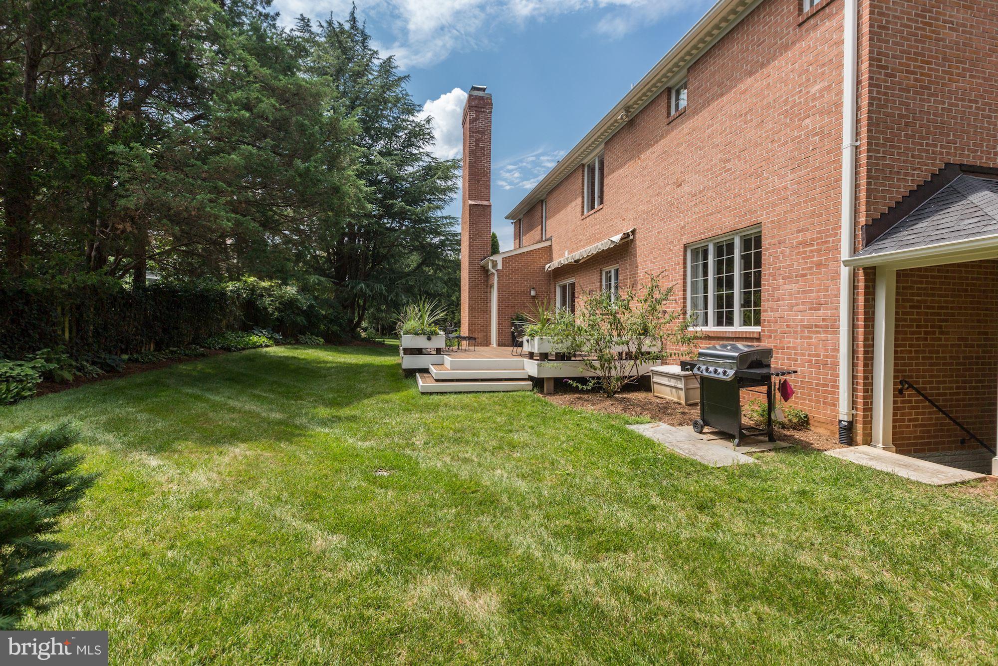 LYNWOOD - Residential