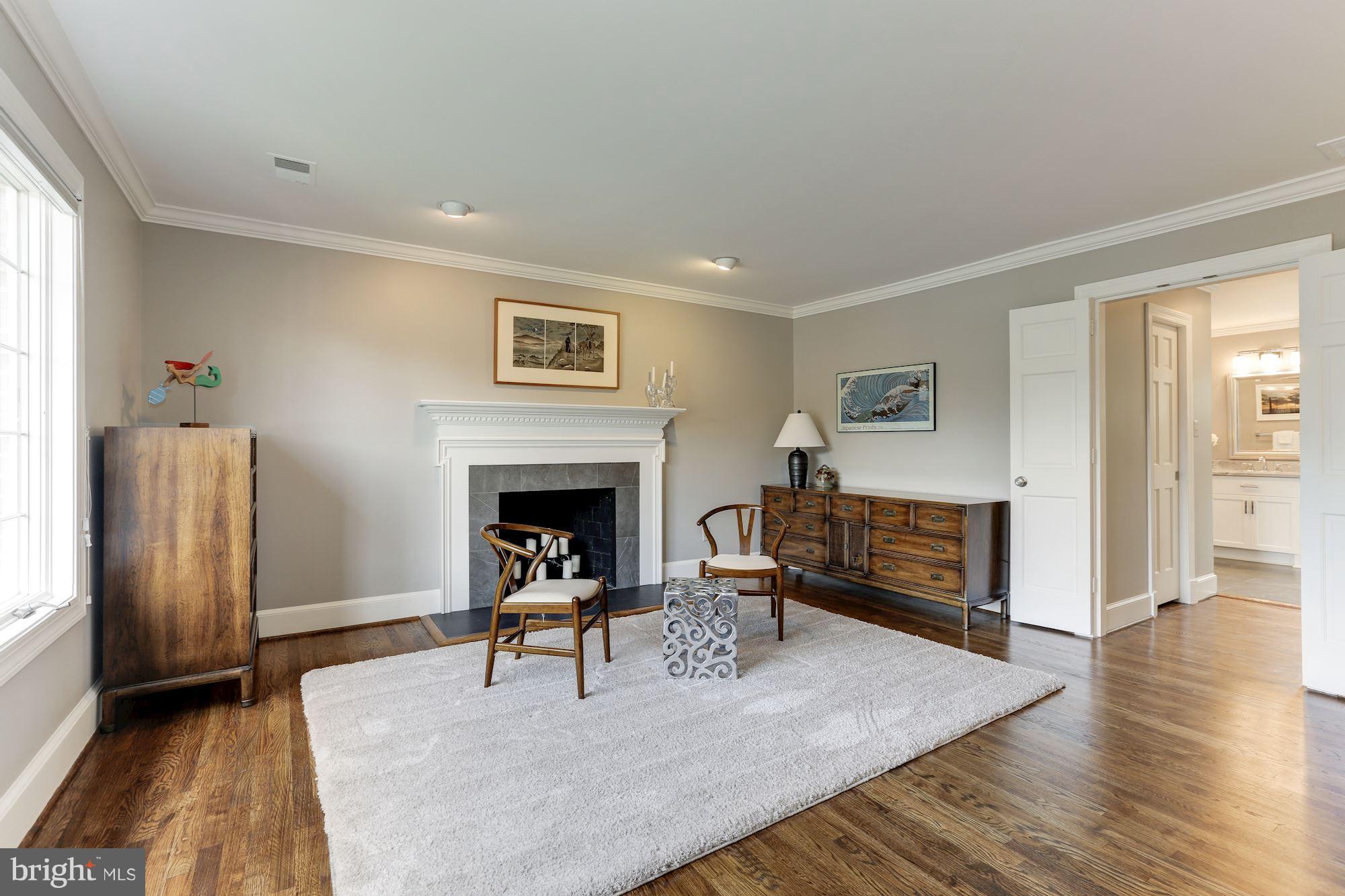 LYNWOOD - Residential