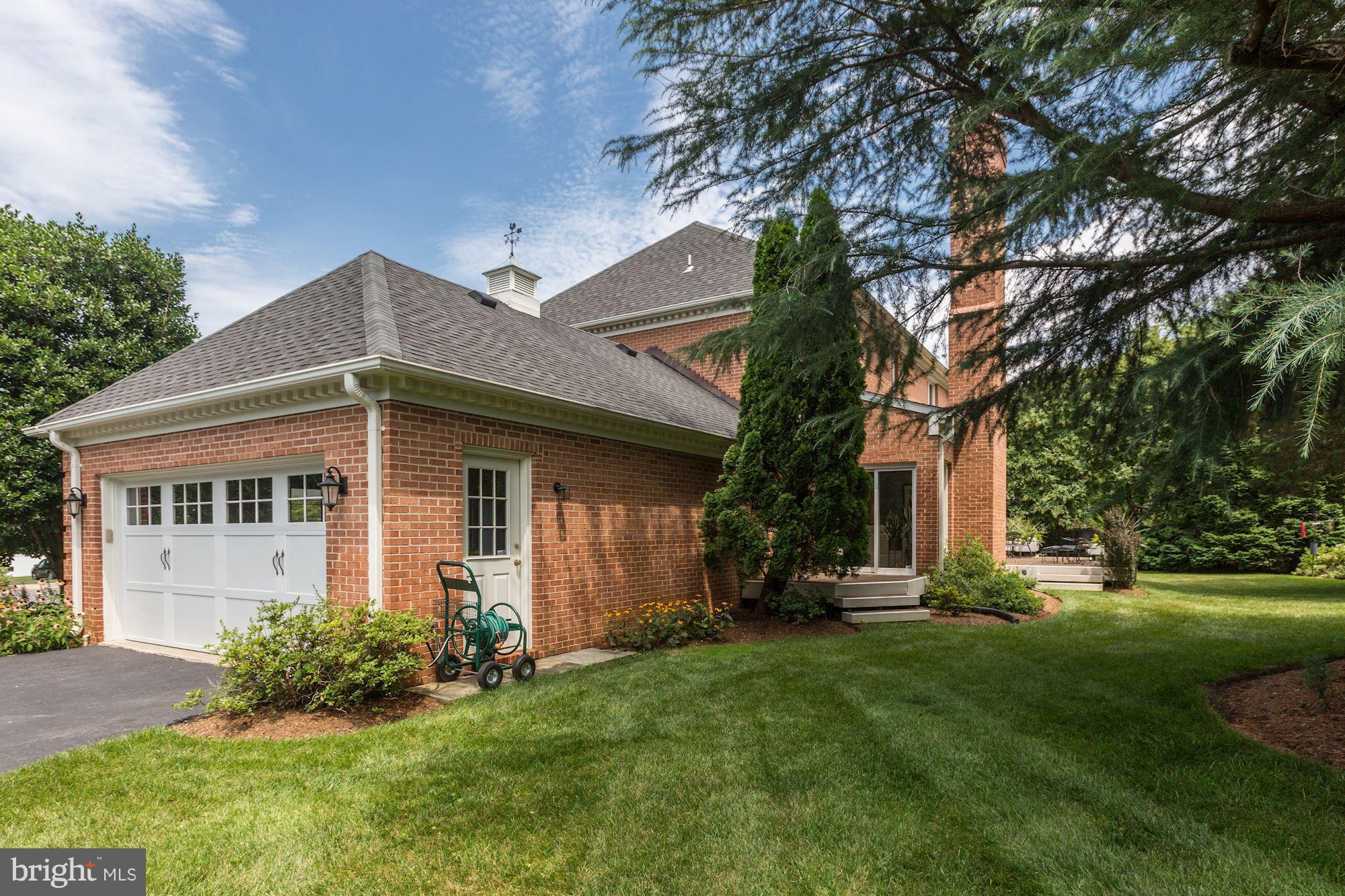 LYNWOOD - Residential