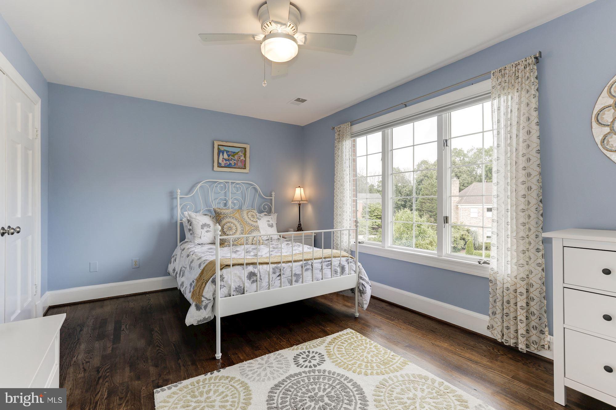 LYNWOOD - Residential