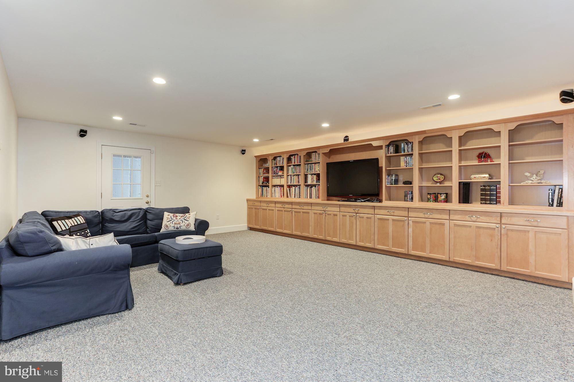 LYNWOOD - Residential