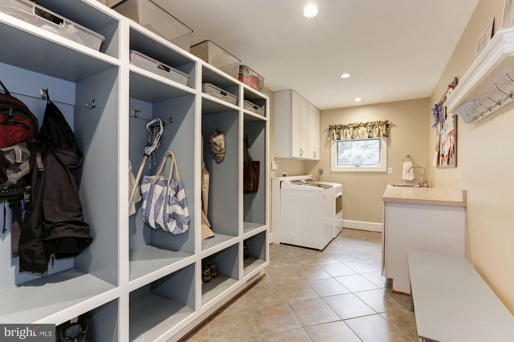 LYNWOOD - Residential