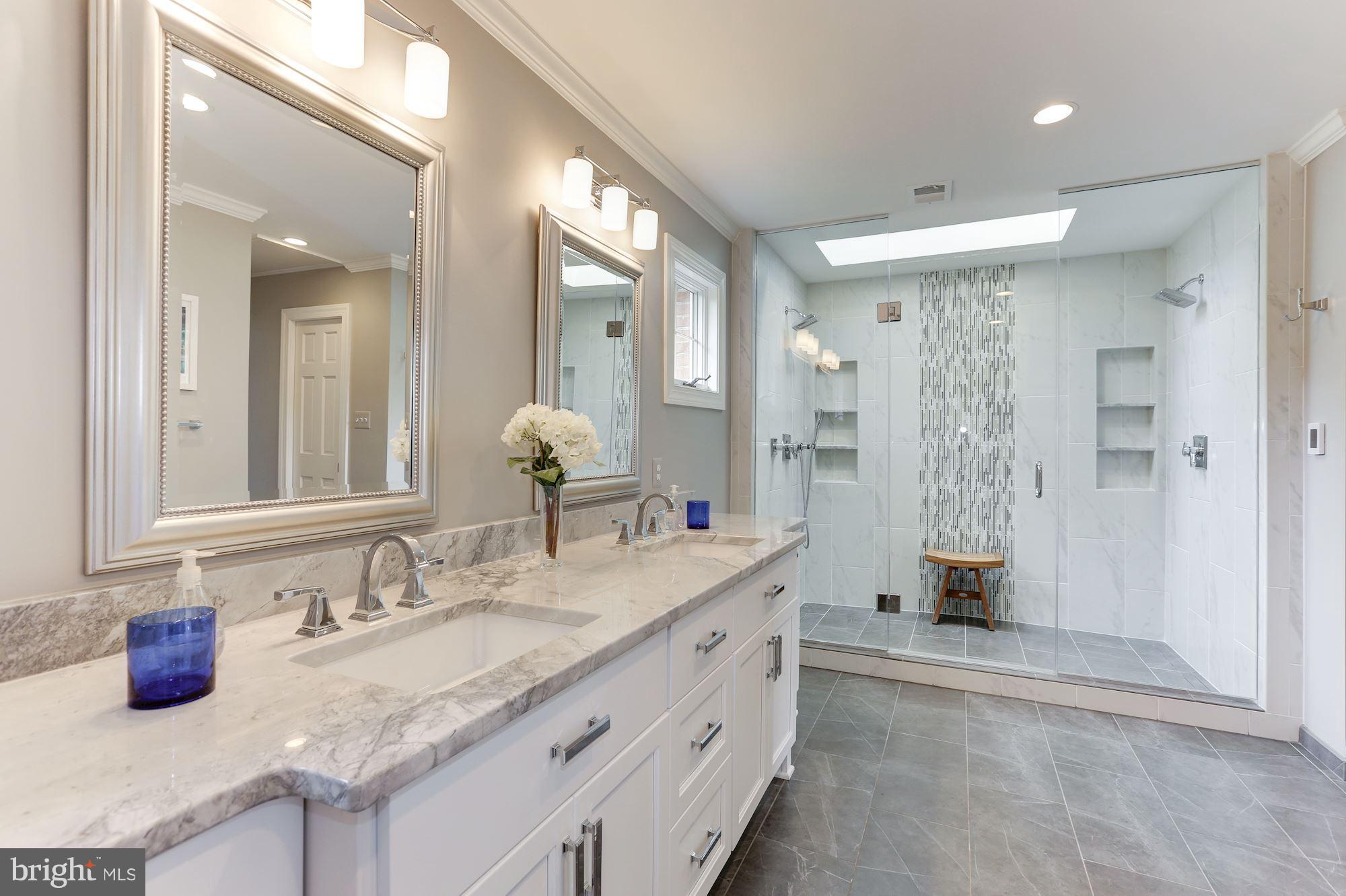 LYNWOOD - Residential