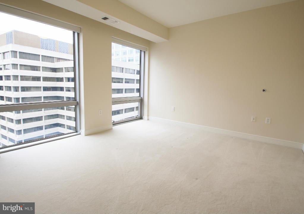 THE WATERVIEW - Residential Lease