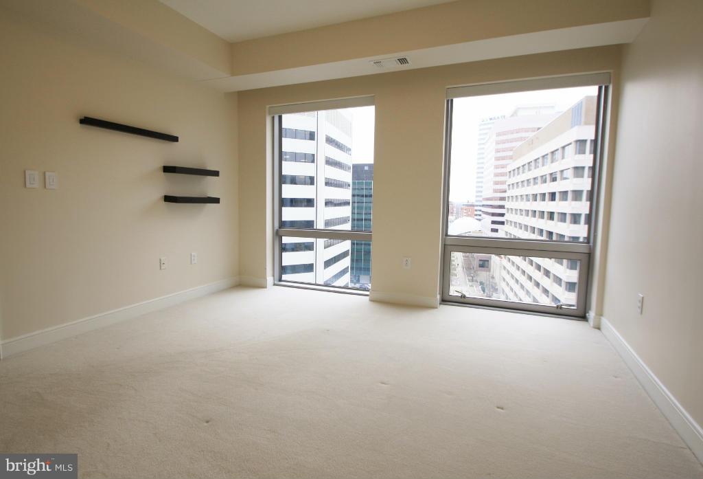 THE WATERVIEW - Residential Lease